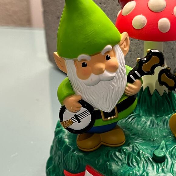 NEW 2019 Hallmark Keepsake Dueling Gnomes - Picture 12 of 15